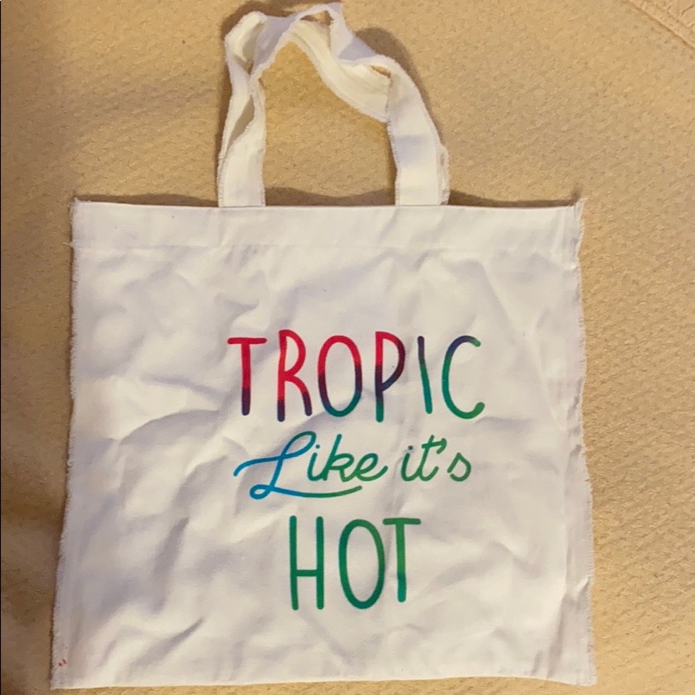 Super cute tote bag!